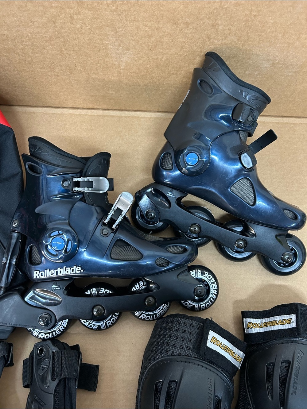 K2 Black Adjustable Inline Skate Set with Protective Gear - Picture 6 of 16